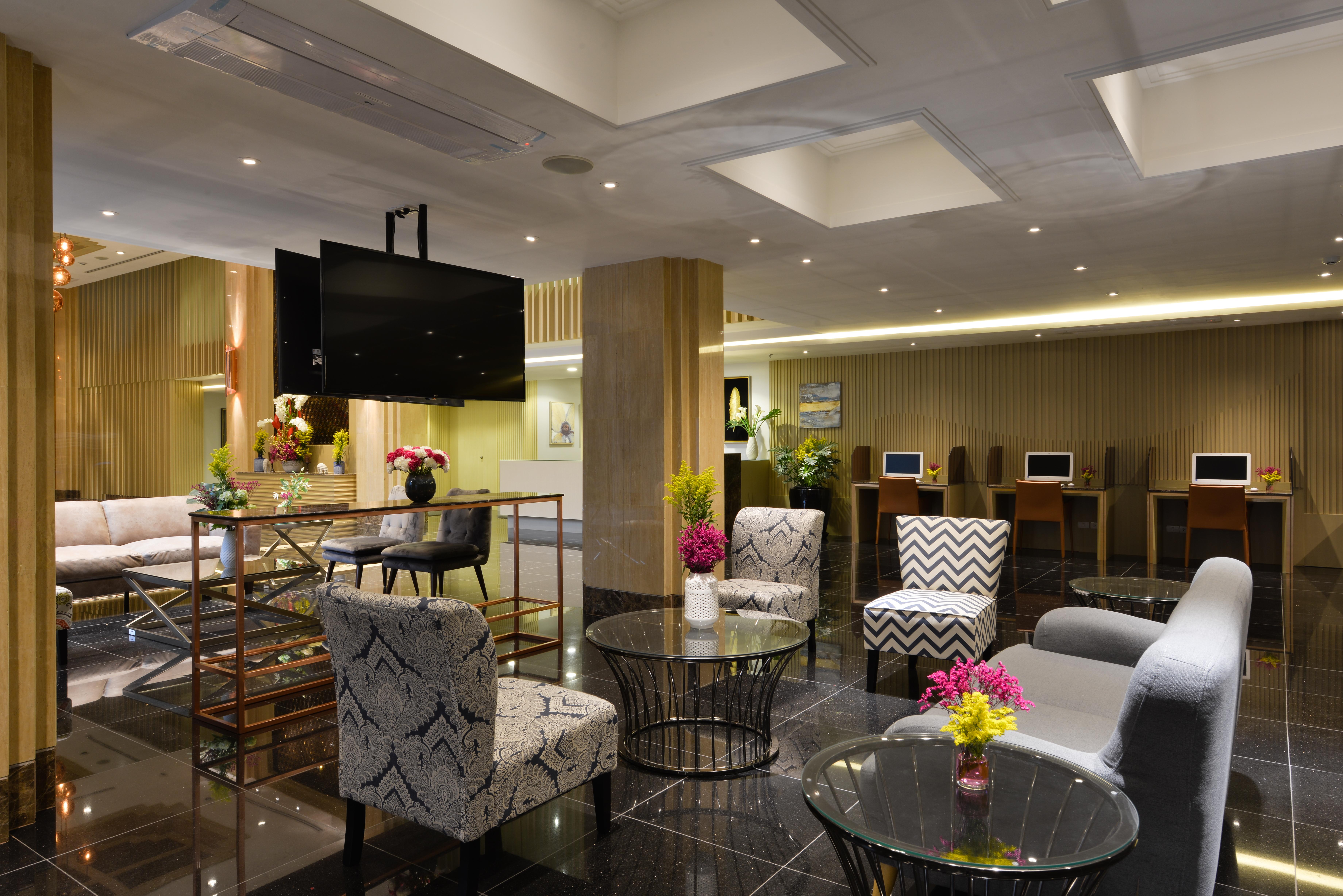Le D'Tel Bangkok Hotel Exterior photo Business Center