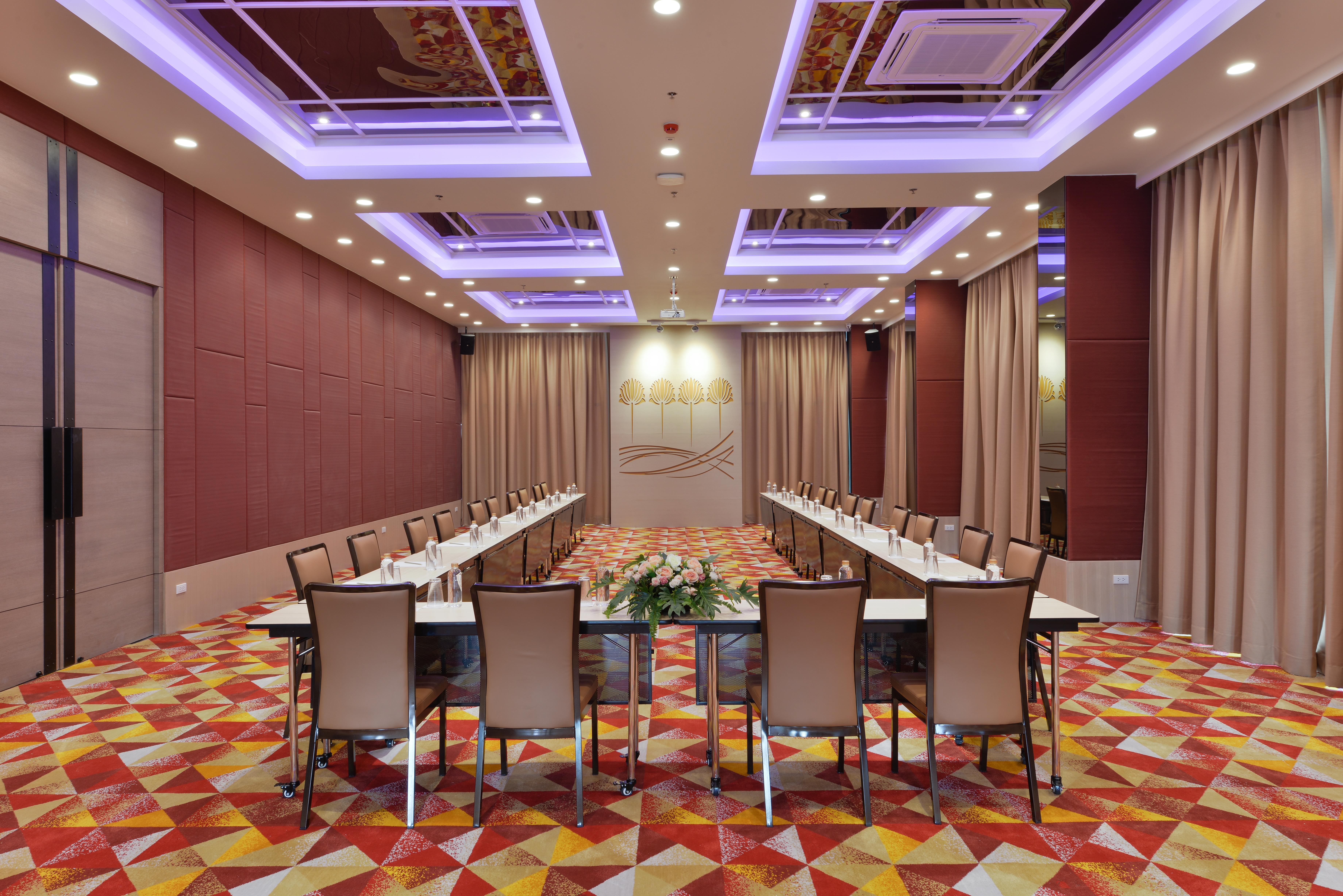 Le D'Tel Bangkok Hotel Exterior photo Meeting room