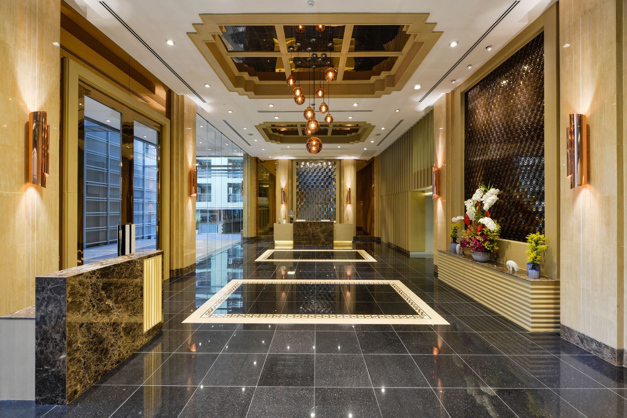 Le D'Tel Bangkok Hotel Exterior photo The lobby of the hotel